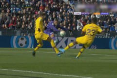 欧冠小组赛利物浦大胜，萨拉赫首秀帽子戏法惊艳全场